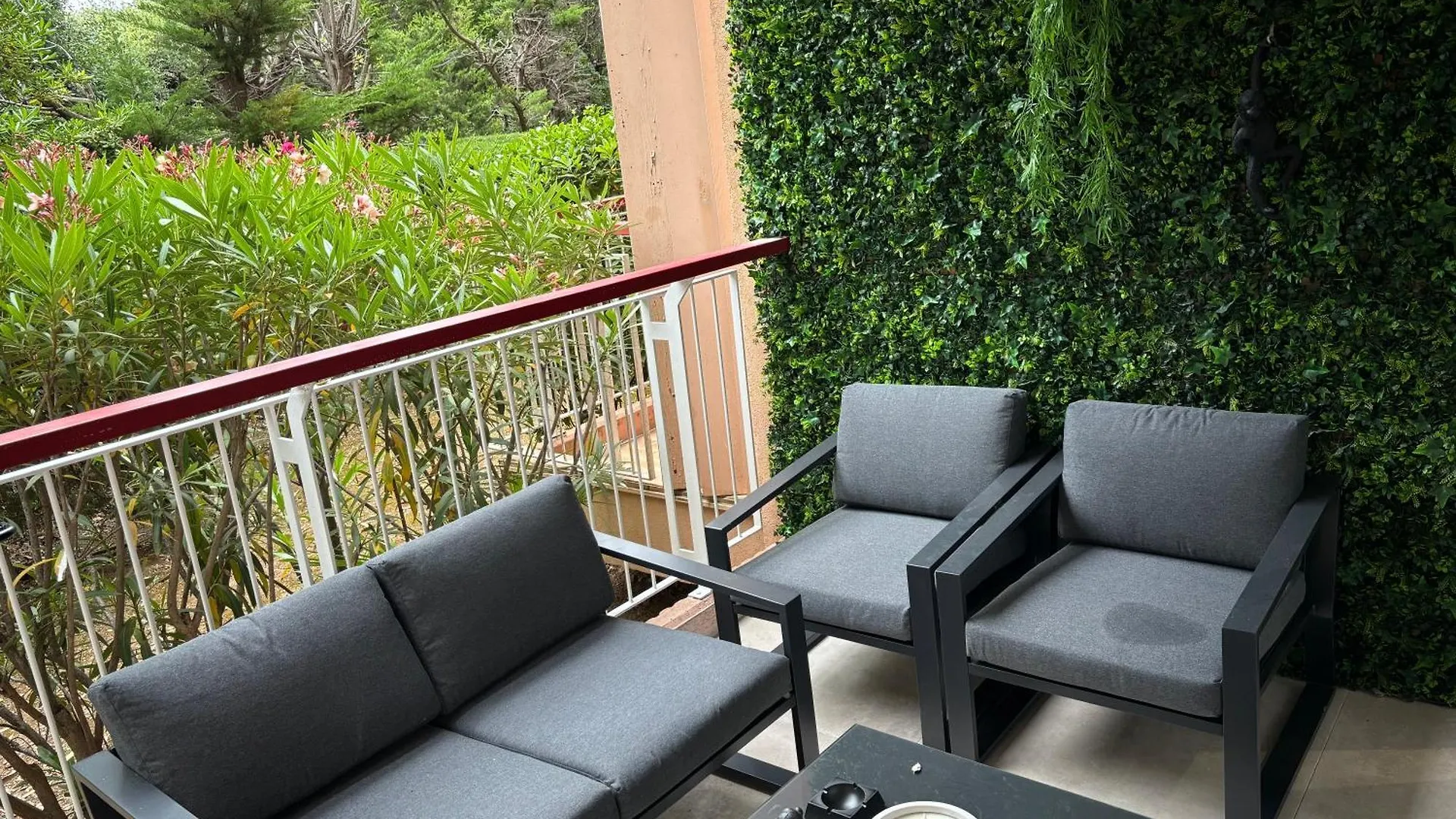 Appartement Bord De Mer Saint Aygulf Frejus 0*,  France